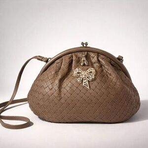 Meyers VTG Woven Leather? Kisslock Crossbody, custom embellished w/brooch, M